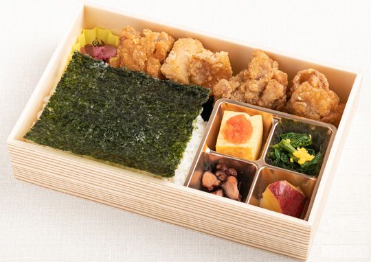 鶏の唐揚げ幕ノ内弁当