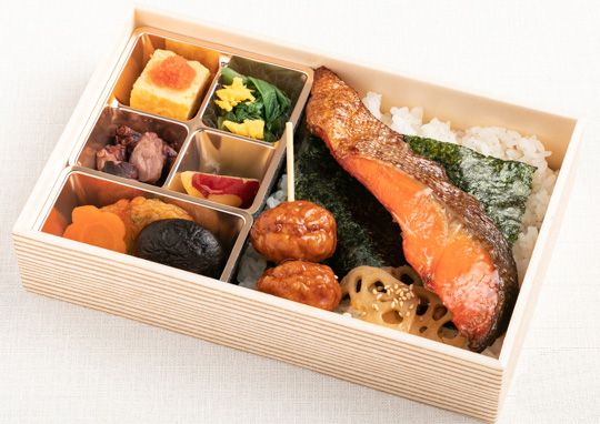 十八番弁当・紅鮭塩焼き